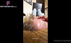Goddess Kloe - Breathe through the scent of my smelly feet while I am homeworking
